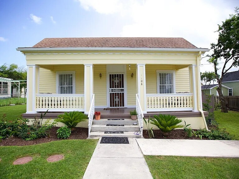 Primary Photo - 2 BEDROOM BUNGALOW IN DIGNOWITY