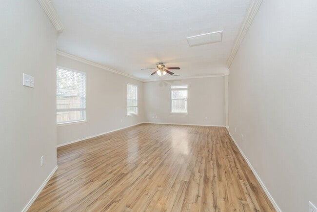 Building Photo - 1403 Natural Pine Trail