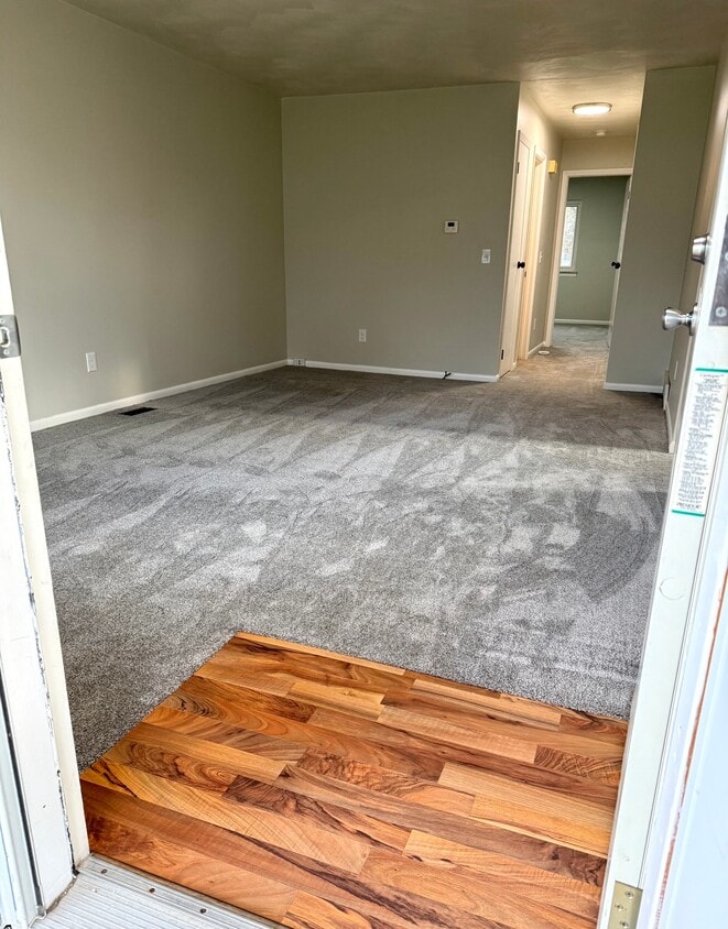 Photo - 1600 Lockbridge Dr (Lansing, MI)