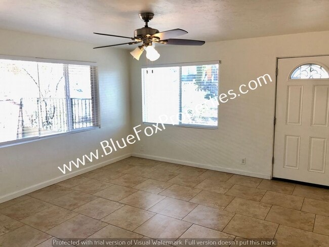 Building Photo - 1437 E Manlove St