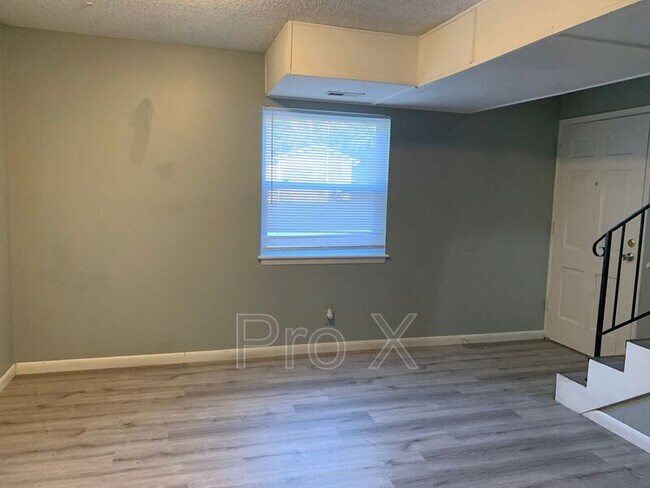 Foto del edificio - 2027-2037 S River St