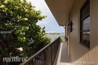 Building Photo - 1 br, 1 bath Apartment - Tudor House
