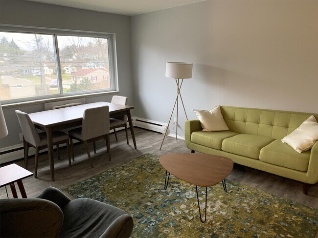 Foto del edificio - 3006 Harwick Dr