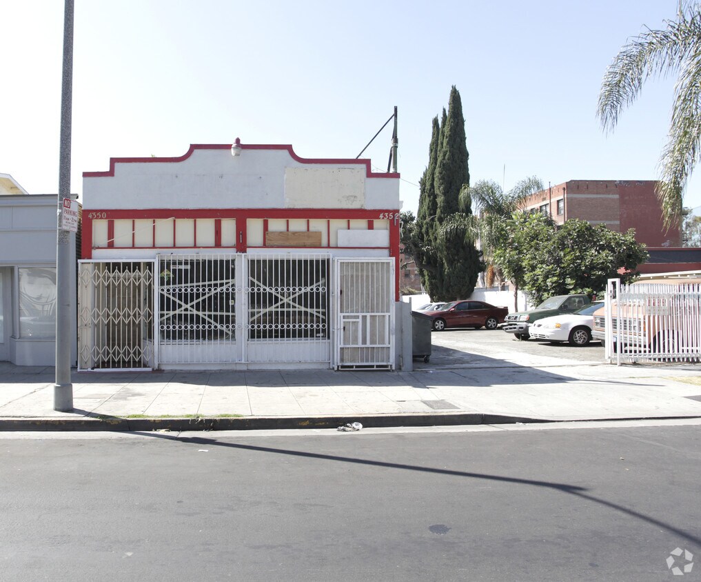 Foto del edificio - 4350-4354 Normal Ave