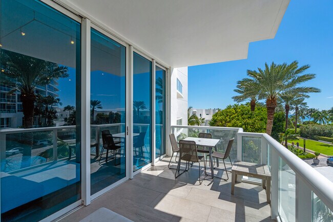 Foto del edificio - 50 South Pointe Dr