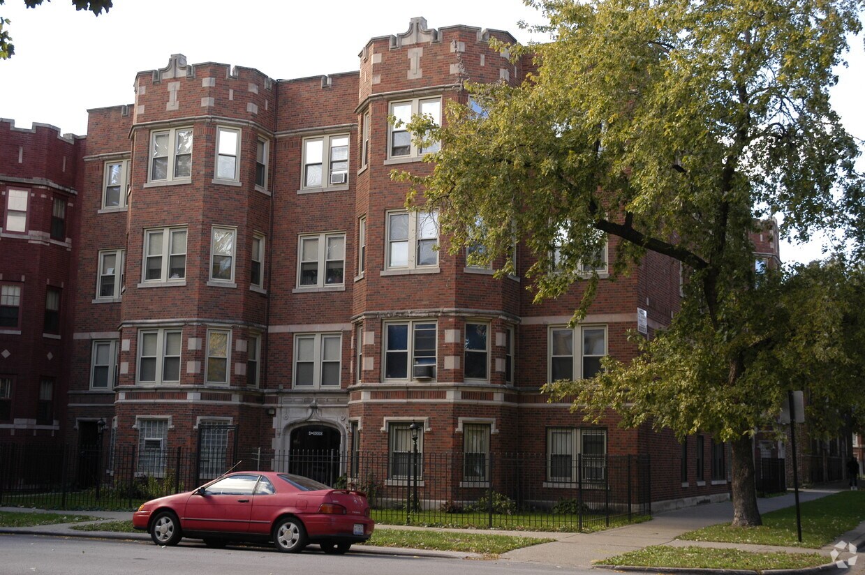 Chatham Apartments Apartments in Chicago, IL