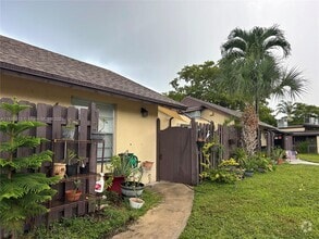Building Photo - 124 Fox Rd