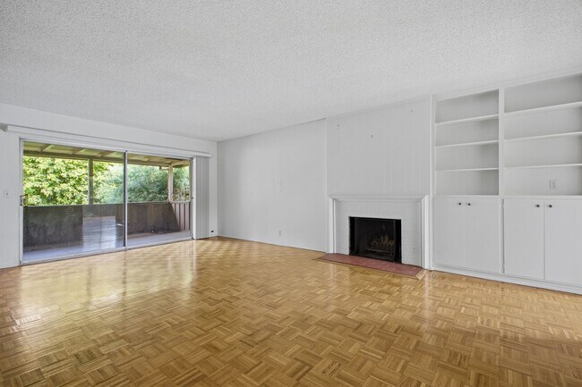 Foto del edificio - Bright & Spacious 2 Bed / 2 Bath Across from Caltech