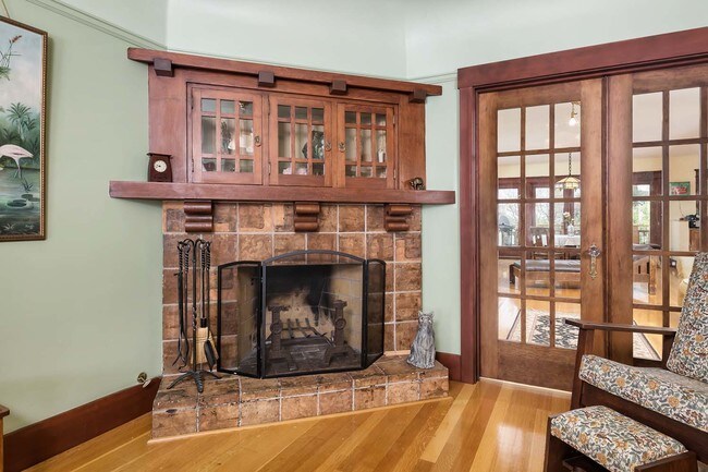 Foto del edificio - Spacious Fully Furnished Home with Hot Tub