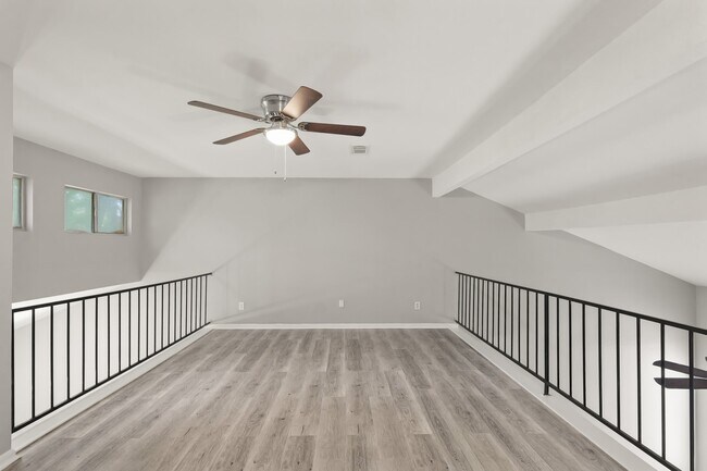 Building Photo - 12322 Wild Pine Dr