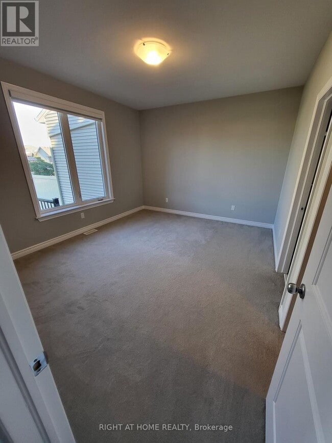 Building Photo - 182 Boxcar Cres