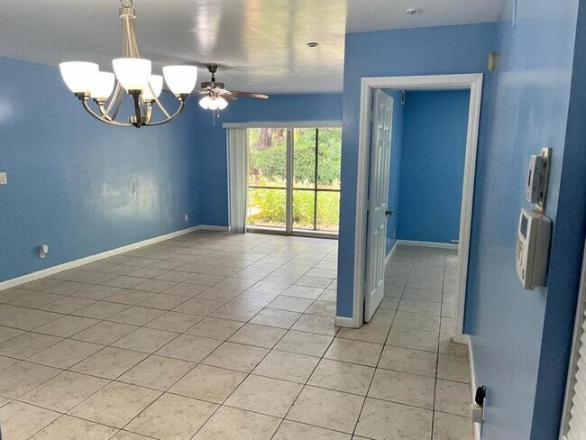 Foto del edificio - 2930 NW 55th Ave
