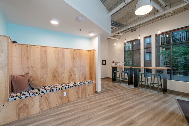 Building Photo - The Nook at Northhaven
