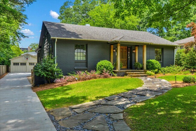 Foto del edificio - 643 Etowah Dr NE