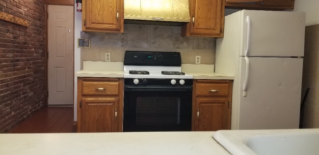 Building Photo - 2410 University Ave NE