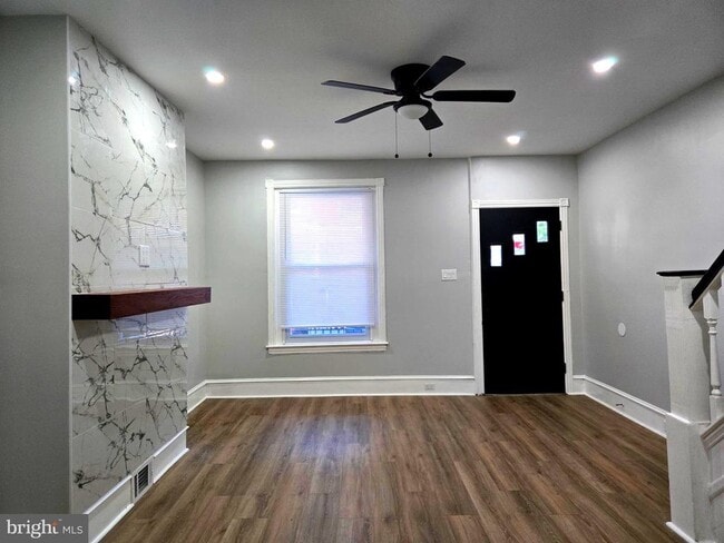 Foto del edificio - 6626 Haddington Ln