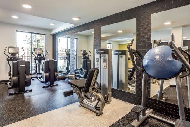 Fitness Center - Uptown La Grange