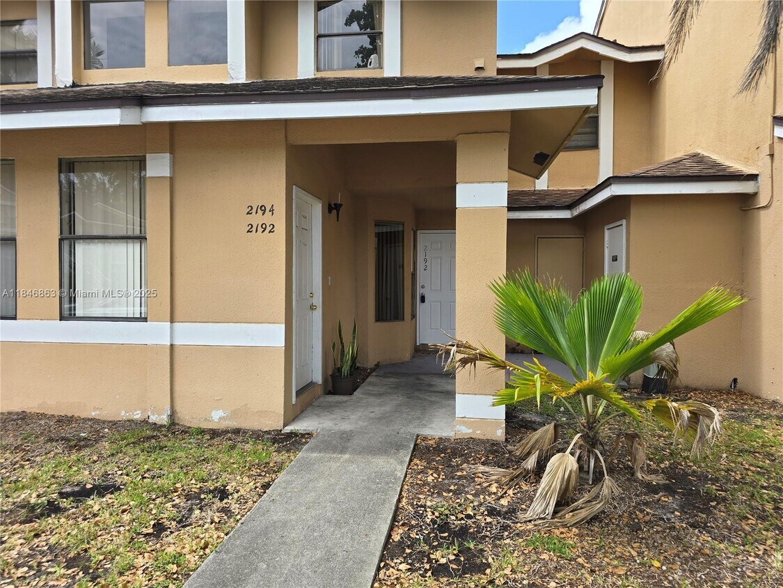 Primary Photo - 2192 SW 80th Terrace