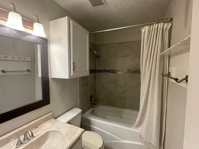 Foto del edificio - 2 Bed 1 Bath House in Brandon 39047