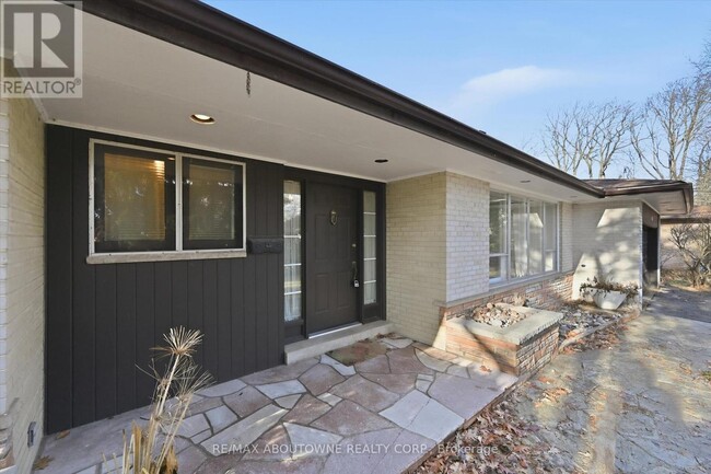 Building Photo - 1087 Linbrook Rd