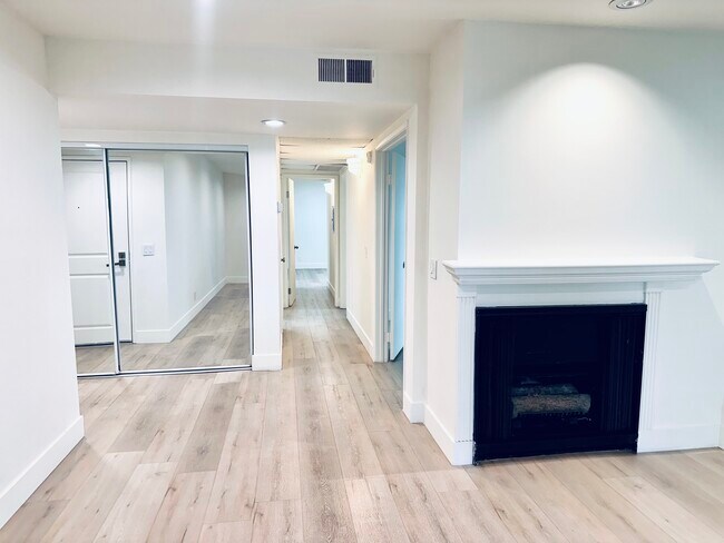 Foto del edificio - 4648 Park Granada