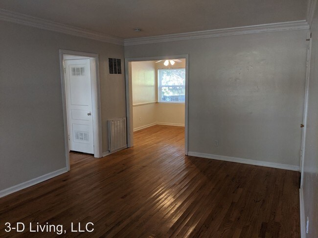 Building Photo - 1314 E Victory Dr