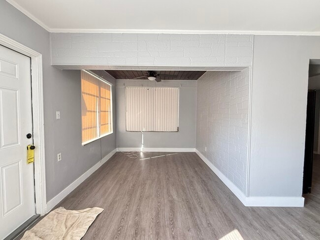 Foto del edificio - 4506 Matanzas Ave