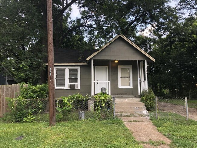 Building Photo - 4509 Pardee St