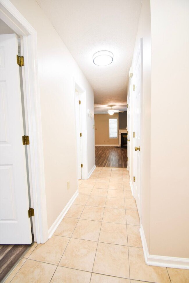 Foto del edificio - 2 Bedroom 2 Bathroom Apartment