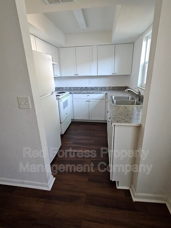 Foto del edificio - 4331 Glenwood Ave