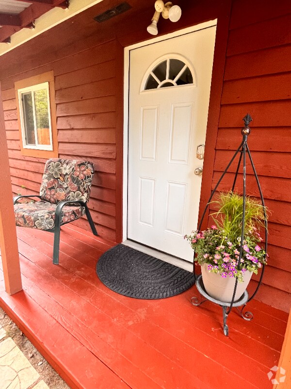 Apartments for rent in Hungry Horse MT with Hardwood Floors 1 Rentals