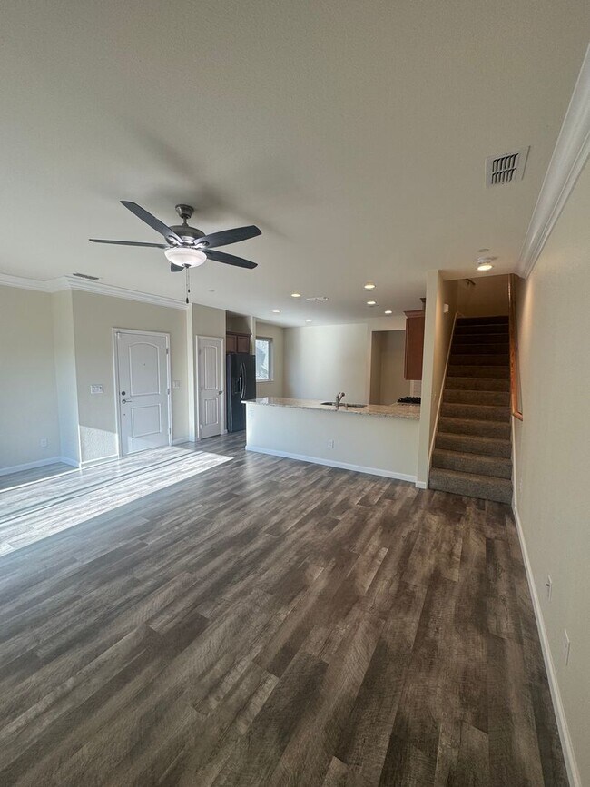 Foto del edificio - 842 Mission De Oro Dr