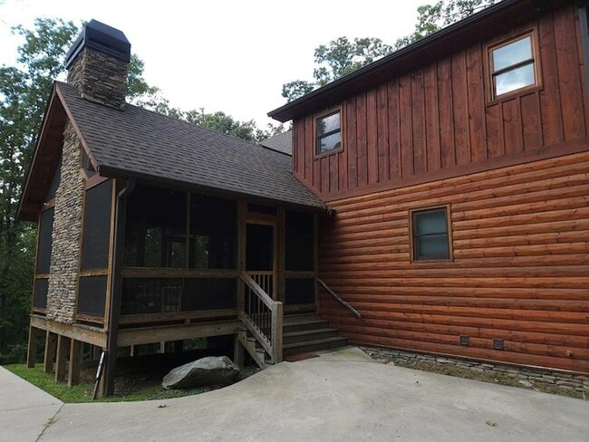 Photo - 101 Hothouse Dr