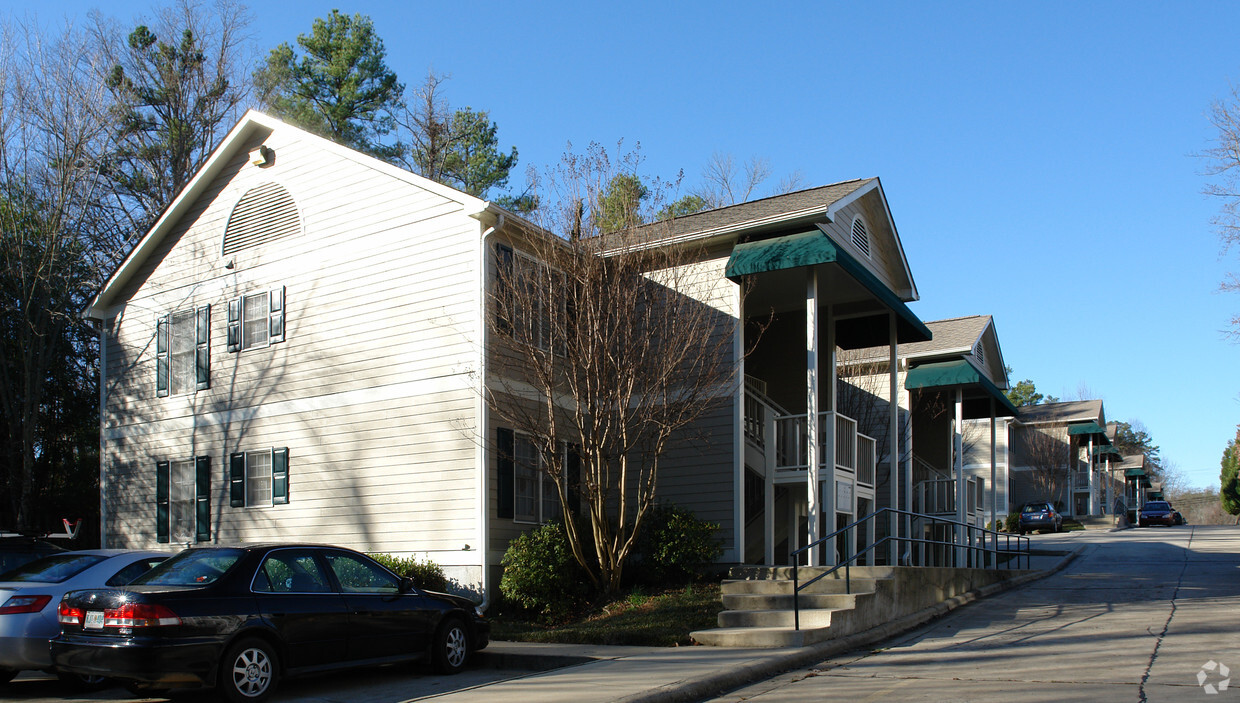 Martin Court Apartments - The Blue Leaf Apartments