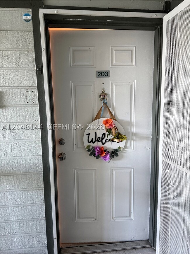 Building Photo - 468 NE 206th Ln