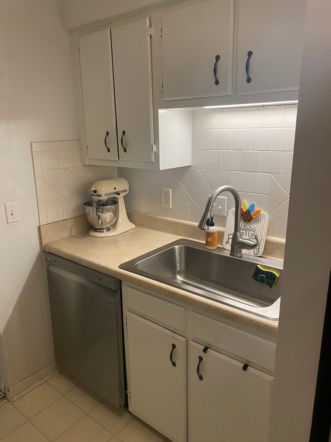 Foto del edificio - 210 Summit Ridge Dr