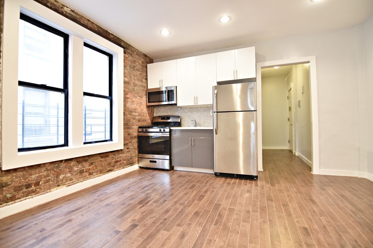 24 Thayer St, New York, NY 10040 Apartments in New York, NY