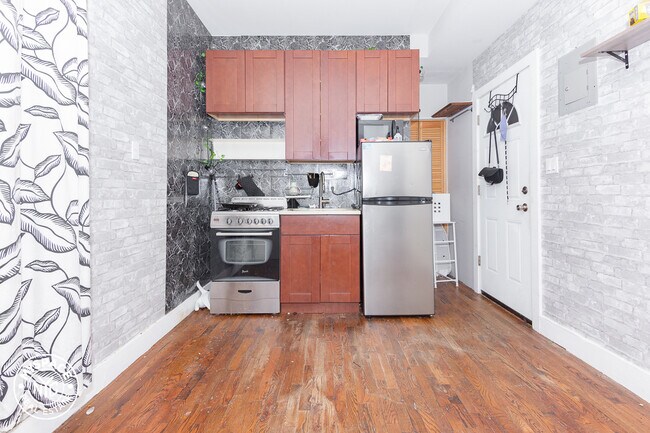 Building Photo - 1218 Bushwick Ave