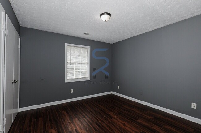 Building Photo - 2133 Hickory Bend SE