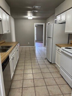 Foto del edificio - 304 Nolan River Rd