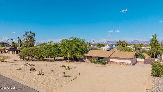 Foto del edificio - 16223 N 40th Pl