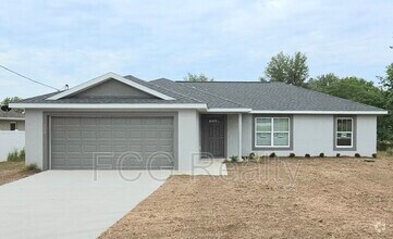 Building Photo - 116 Pine Trce
