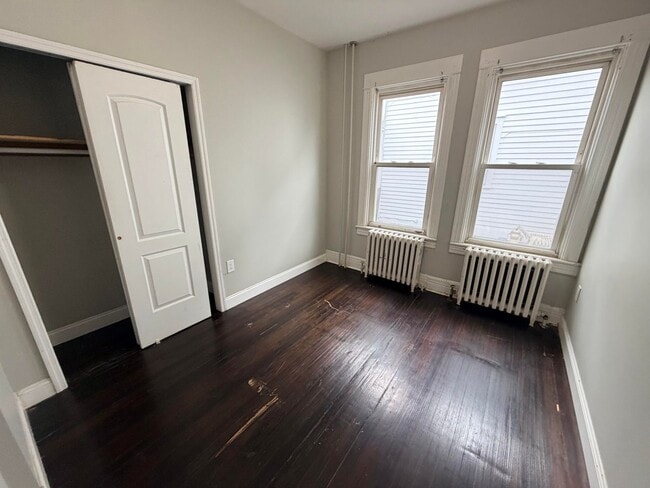 Building Photo - 45 S Pine Ave