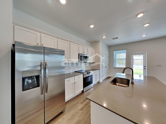 Foto del edificio - 37749 Dusty Saddle Ln