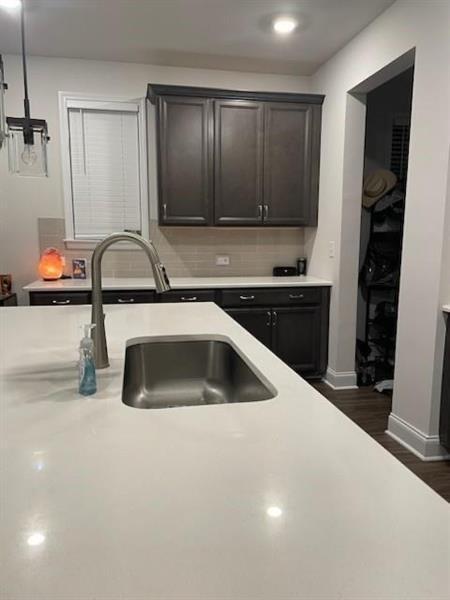 Foto del edificio - 112 Blue Iris Ct