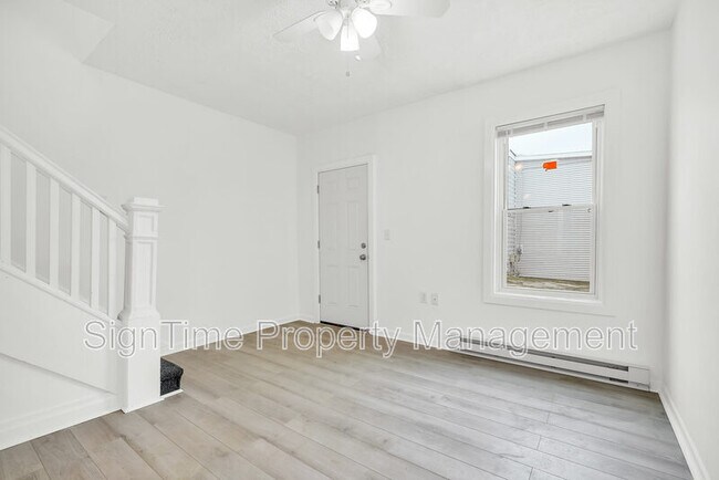 Foto del edificio - 115 W Church St
