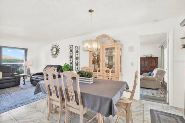 Foto del edificio - 11256 Holbrook St