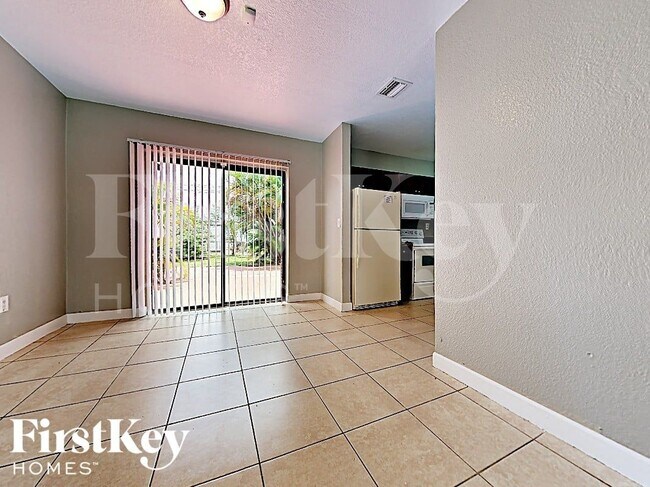 Building Photo - 17800 NW 28th Ct