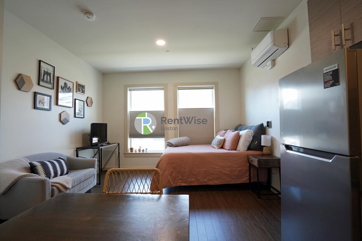 Foto principal - 400 Langley Rd