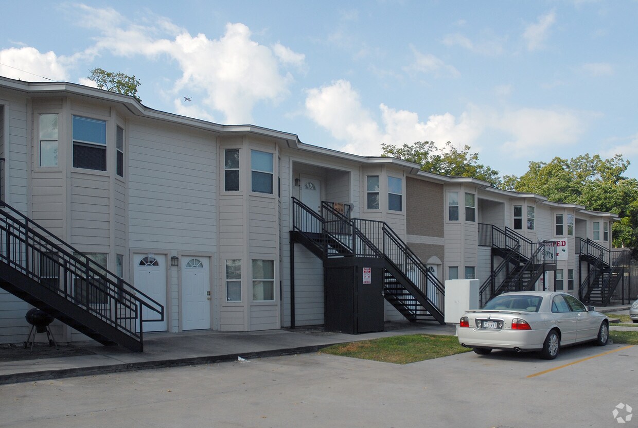 Foto principal - The Suites at Alabama